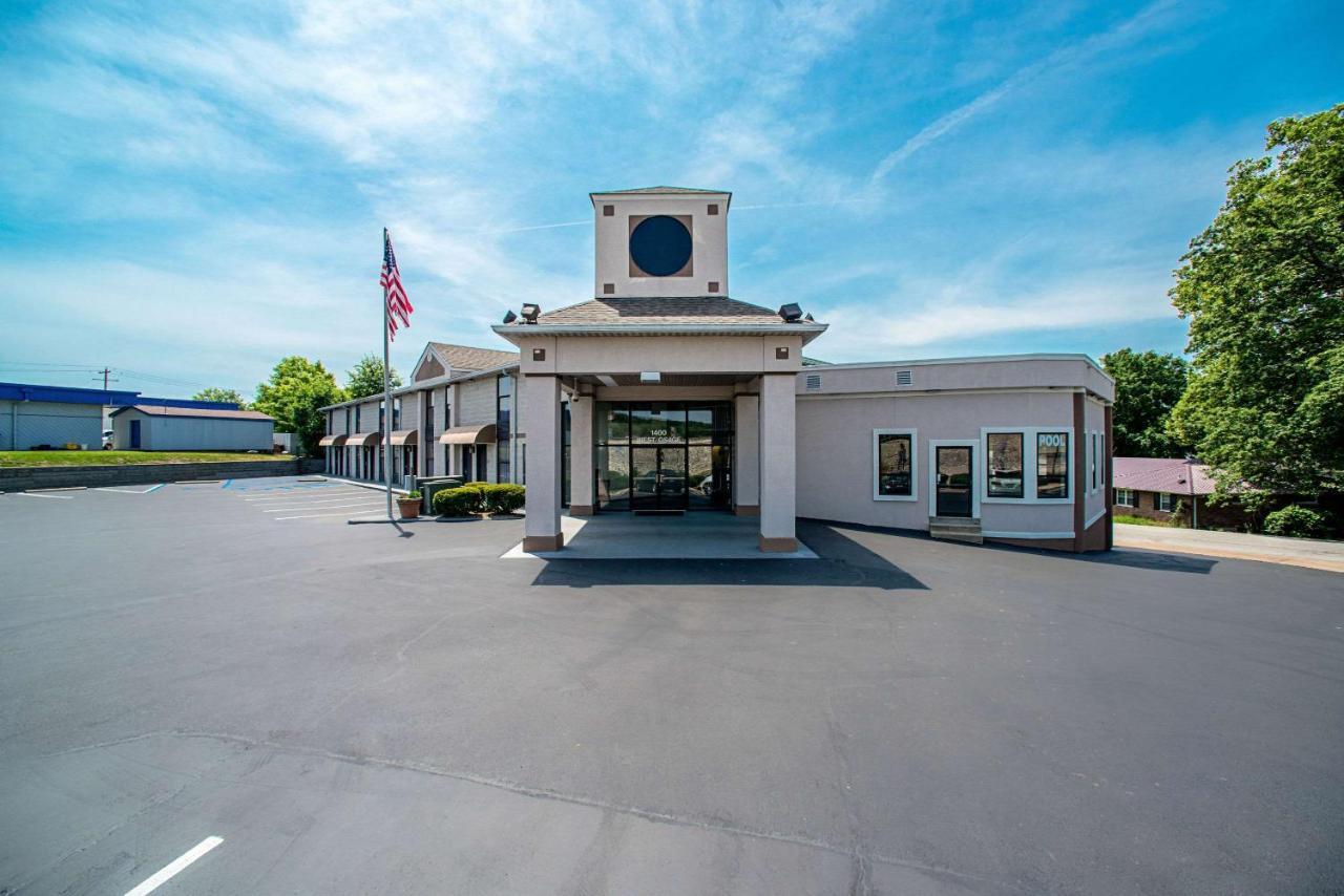 Quality Inn Near Six Flags St. Louis Пасифик Экстерьер фото